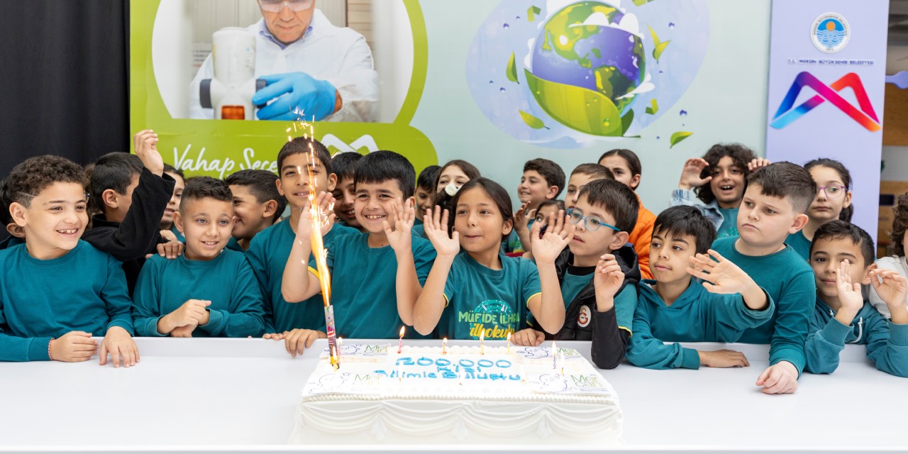 Mersin’de Mercan Bilim Merkezi 200 bin ziyaretçiye ulaştı