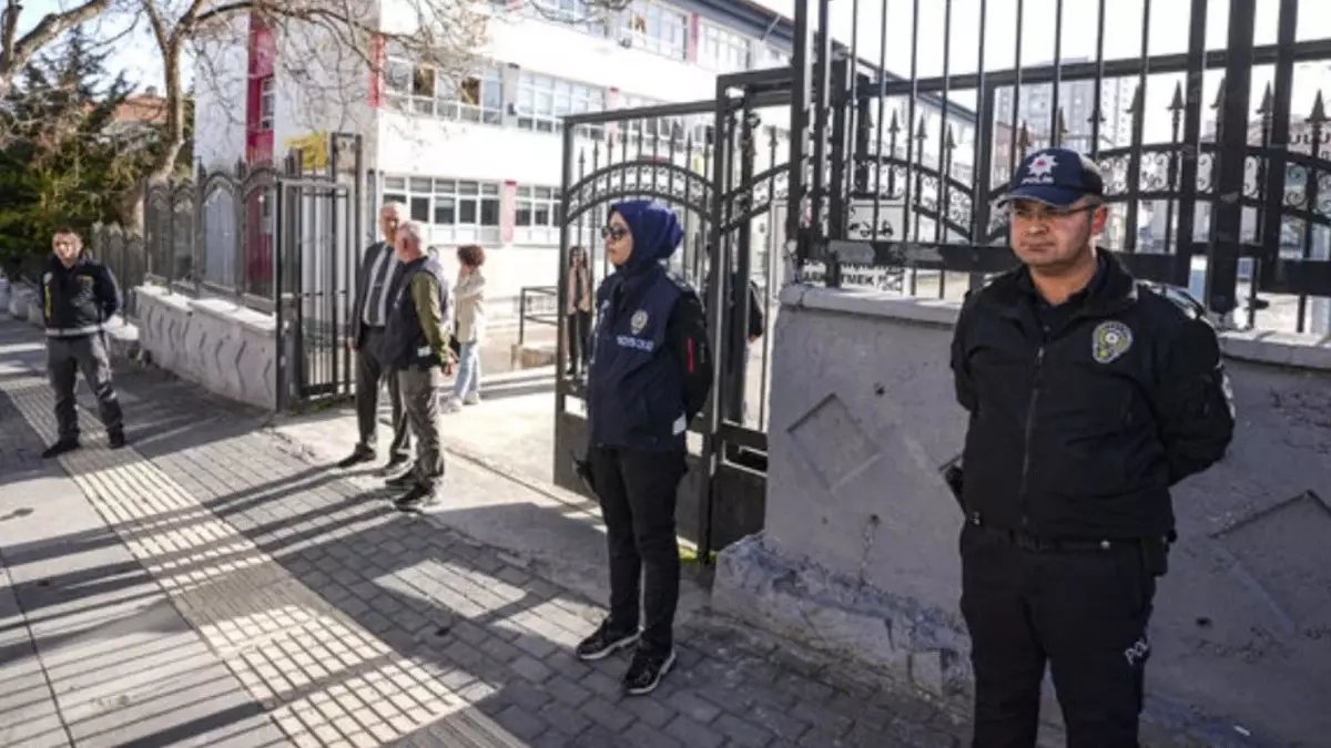 Elazığ’da okullara sıkı güvenlik: Randevusuz giriş yasaklanıyor