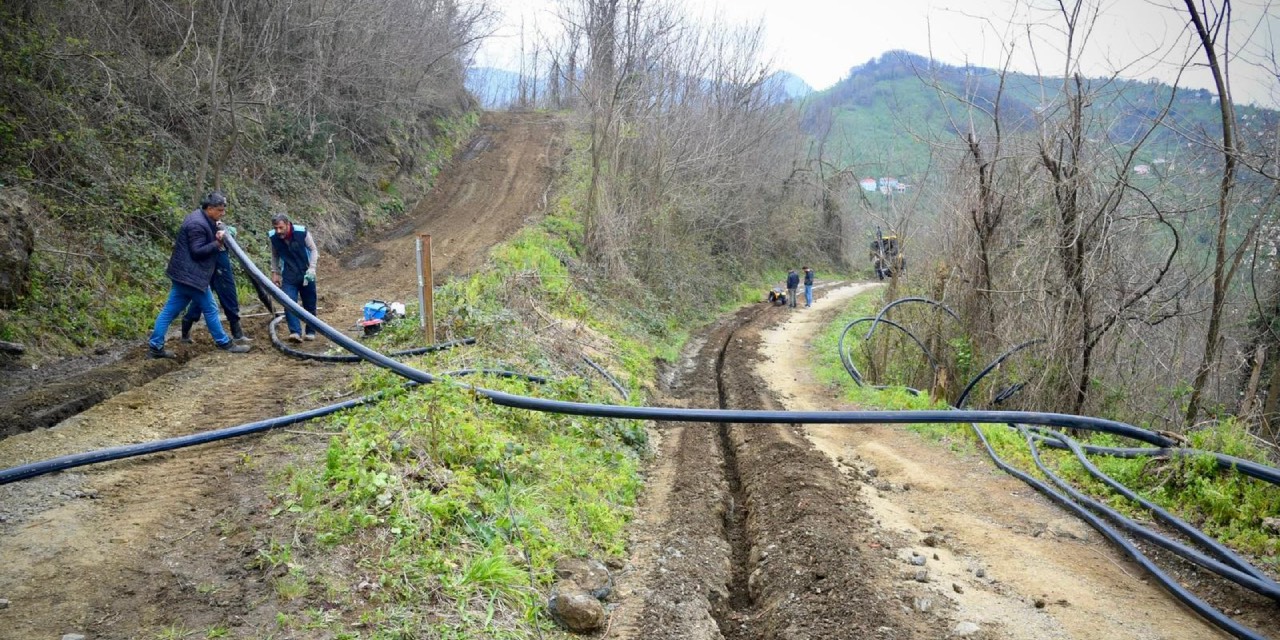 Aydınlar Mahallesi’nde içme suyu altyapı çalışmaları sürüyor
