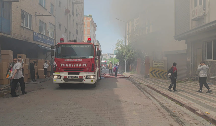 Sultangazi’de tekstil atölyesinin imalathanesinde yangın