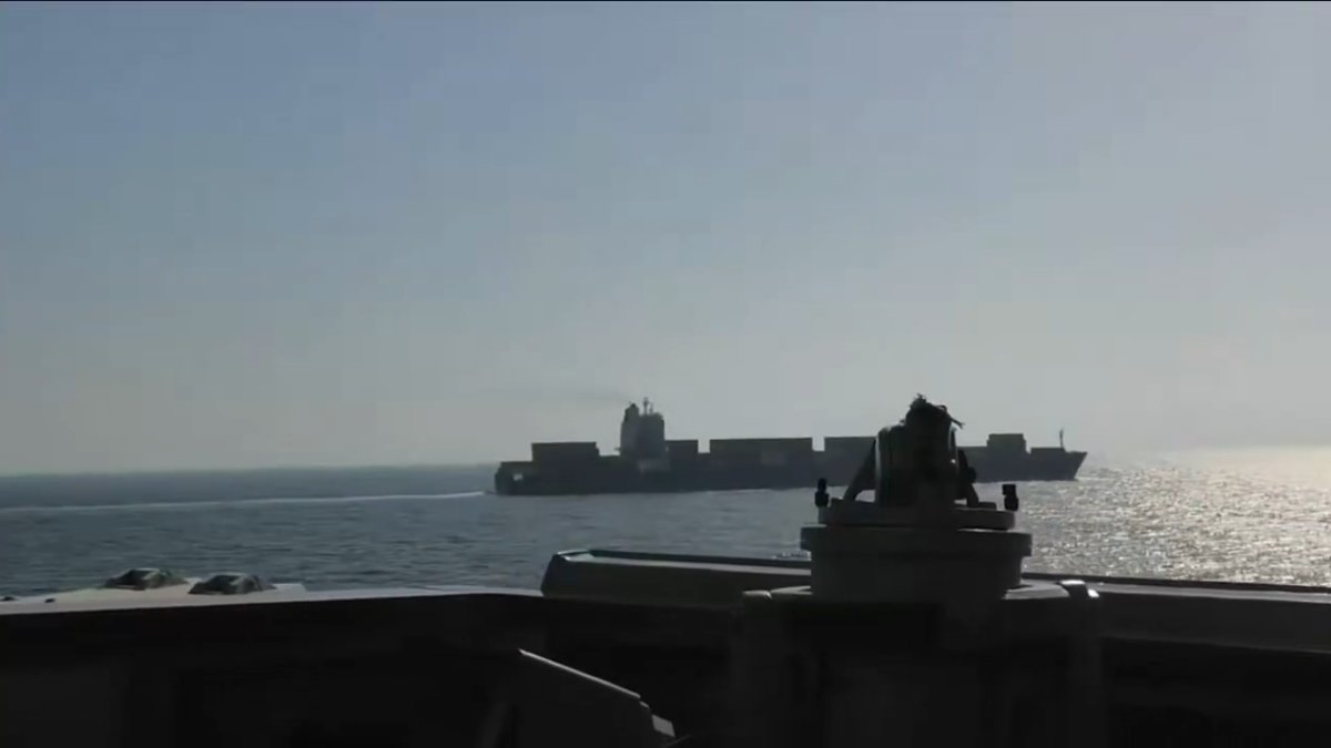 ABD’den İran bandıralı gemiyi vurdu: Görüntüler paylaşıldı