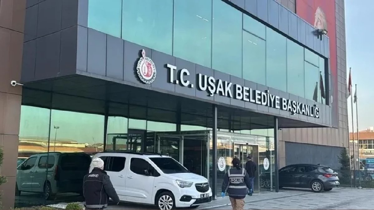 Uşak Belediyesi'ne 2. dalga operasyonu
