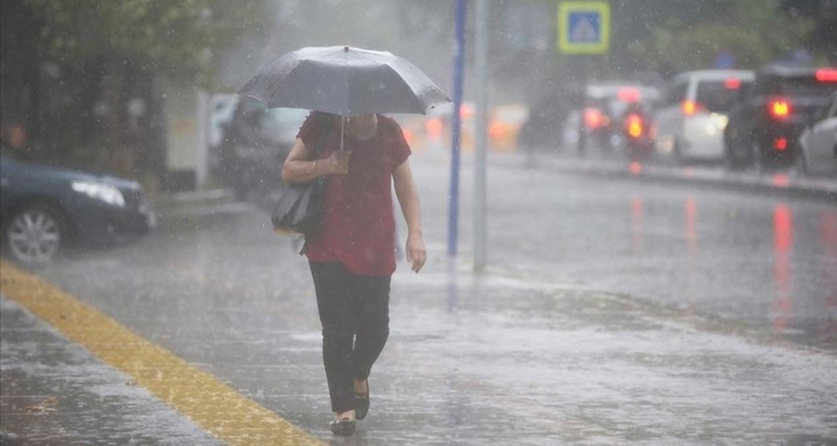 İstanbul Valiliği'nden sağanak yağış uyarısı