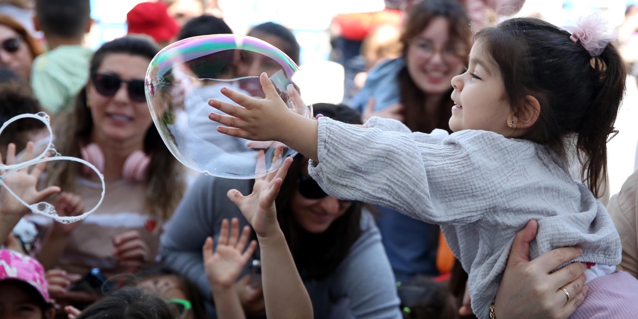 Kadıköy’de 23 Nisan etkinlikleri dört parkta kutlanacak
