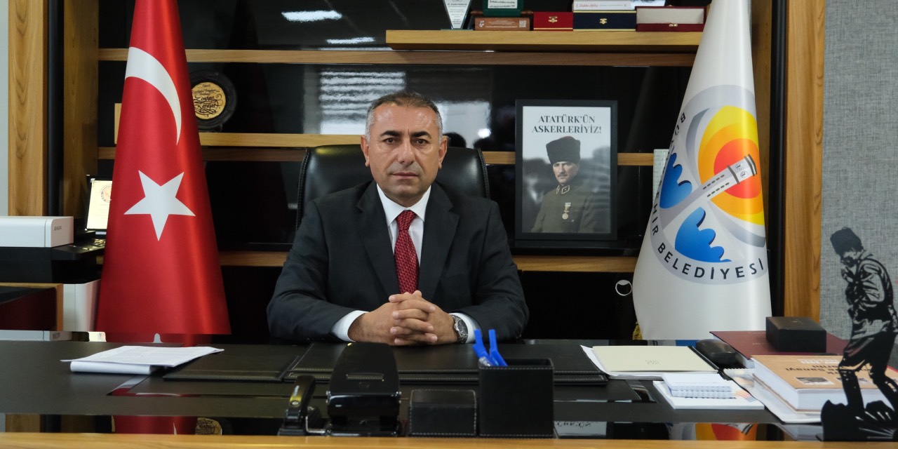 Adana Büyükşehir Belediyesi Başkan Vekili Geçer’den 23 Nisan mesajı