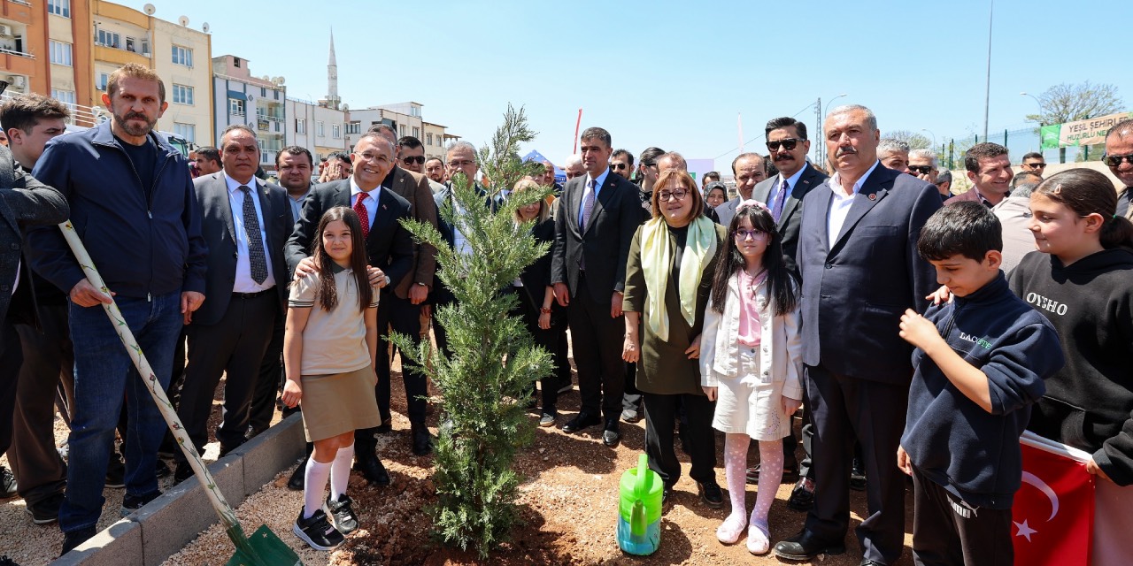 Gaziantep’te 23 Nisan’da fidan dikim töreni düzenlendi