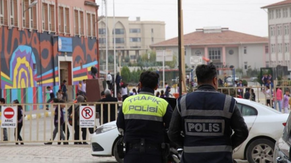 İçişleri Bakanlığı’ndan 81 ile genelge: Okullarda X-Ray, turnike ve acil durum butonu uygulaması başlıyor