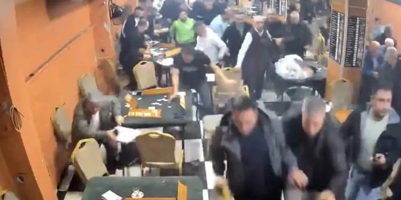 Kahvehanede deprem paniği! Gerçek sonradan ortaya çıktı