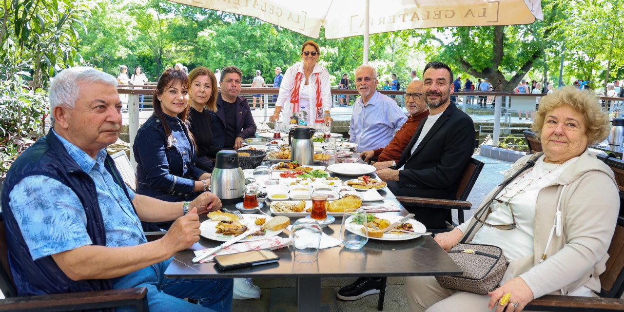 Manavgat’ta Başkan Vekili Çiçek, ADD üyeleriyle buluştu