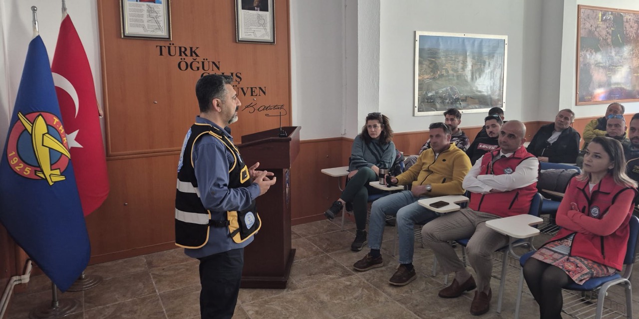 Eskişehir Büyükşehir’den gönüllülere kapsamlı afet eğitimi