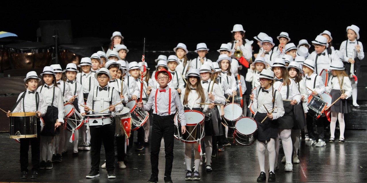 Bursa’da 23 Nisan’da çocuklardan müzik dolu konser