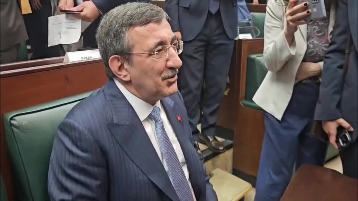 Cumhurbaşkanı Yardımcısı Yılmaz: Yeni anayasa geniş mutabakatla hazırlanmalı