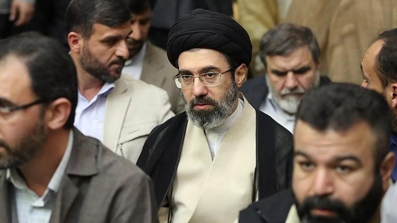 İran dini lideri Hamaney’den açıklama: Basra Körfezi ve Hürmüz Boğazı'nda yeni bir sayfa açılıyor