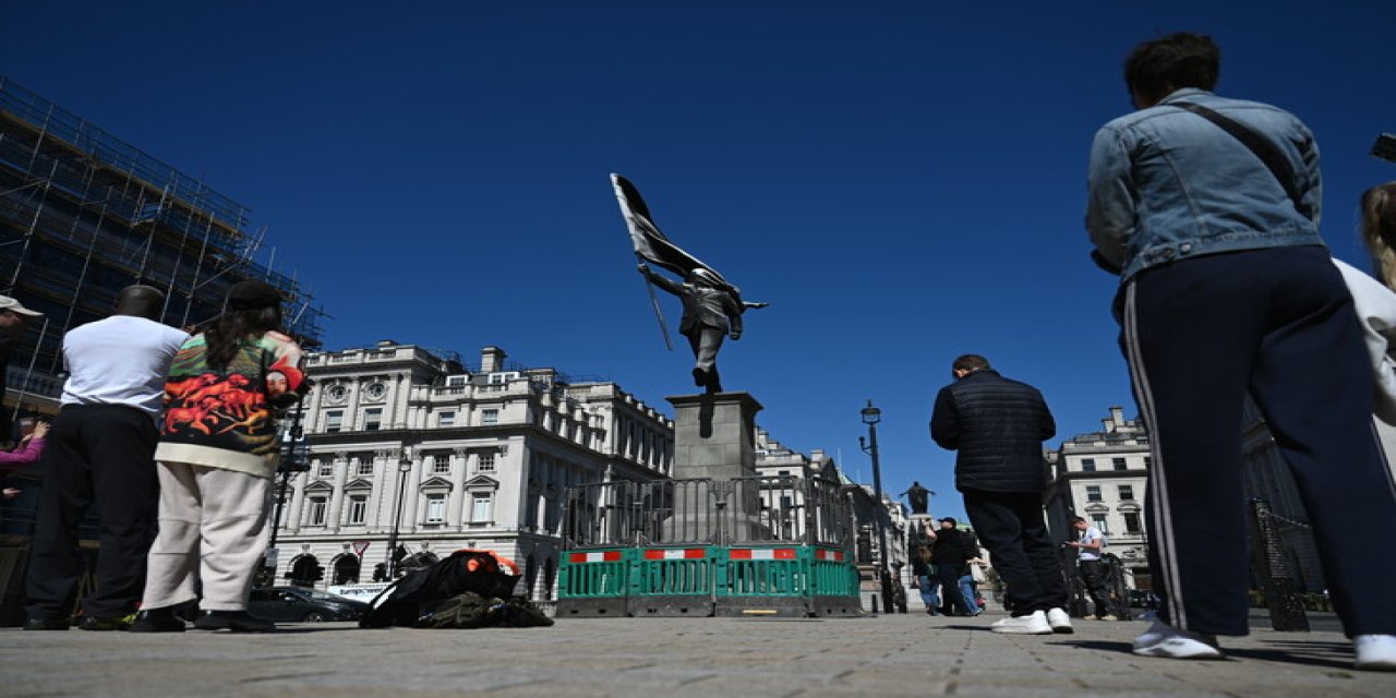 Banksy’den Londra’nın merkezine gece yarısı operasyonu: Nasıl yaptı?