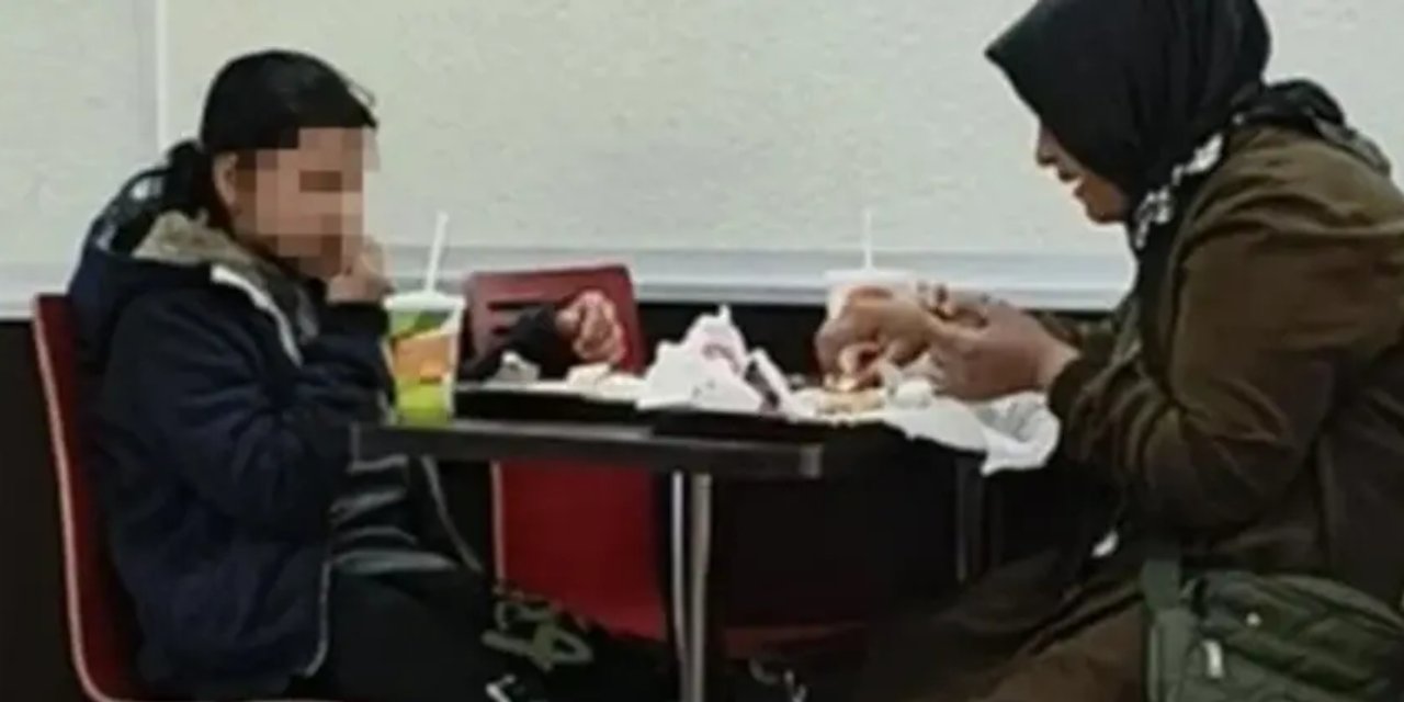 Burger King'in İstanbul şubelerinden birinde skandal: "Fakirsiniz" diyerek içeri almadılar