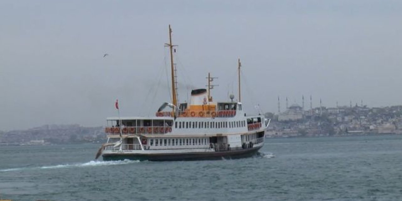 Kadıköy–Beşiktaş seferinde korkunç olay: Yolcu bir anda yok oldu! Çantası bulundu kendisi yok