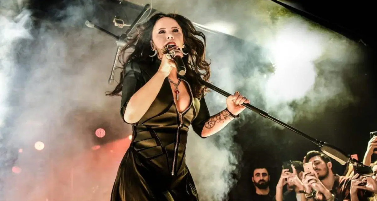 Şebnem Ferah 17 bin kişiye konser verecek! Biletler 25 dakikada tükendi
