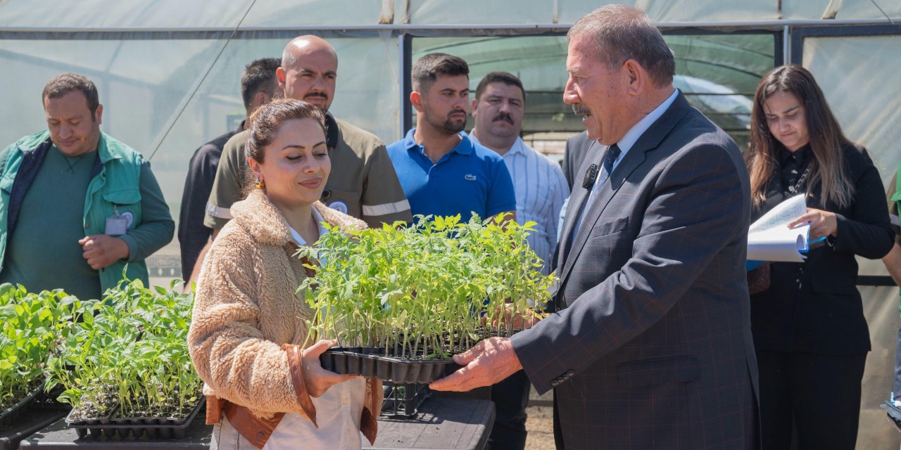 Milas Belediyesi'nden 300 üreticiye 30 bin sebze fidesi desteği