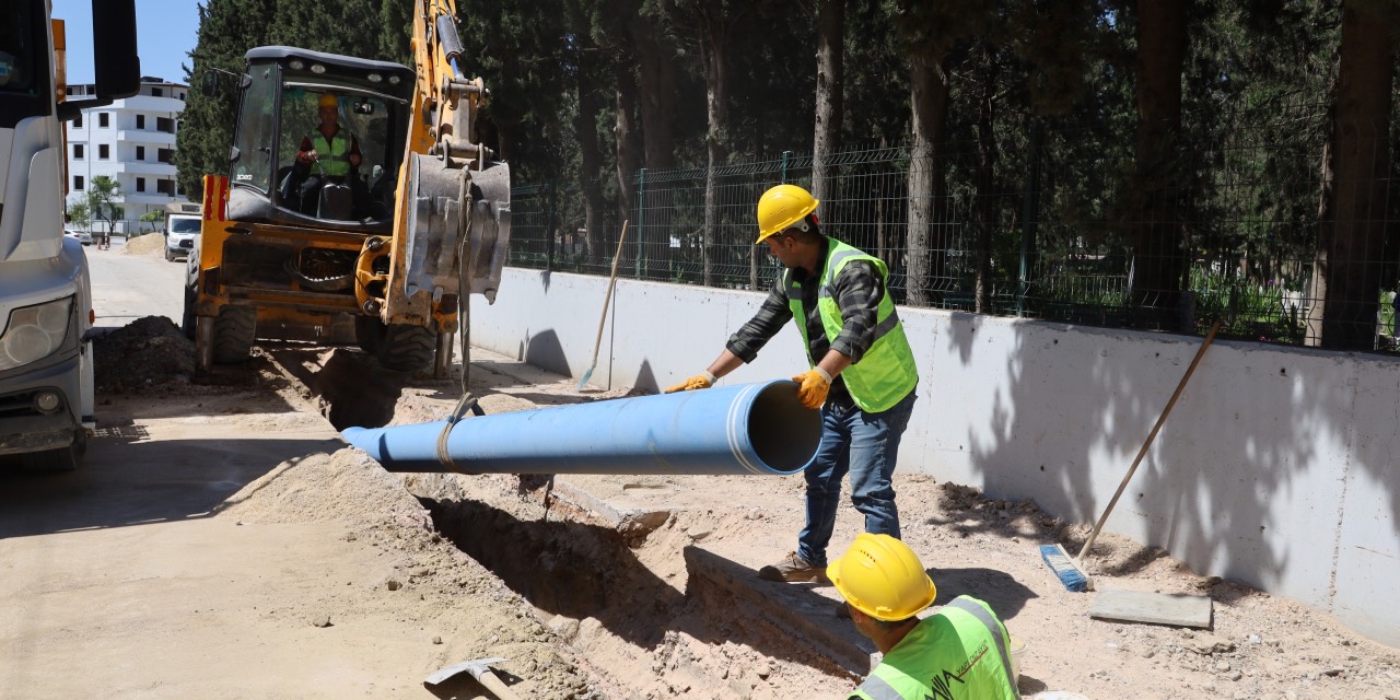 Bursa Büyükşehir Belediyesi Osmangazi’de altyapı çalışmalarını sürdürüyor