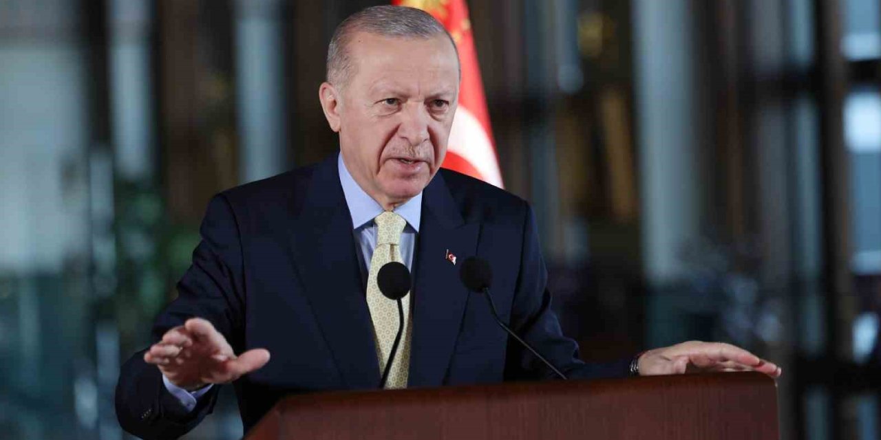 Erdoğan'dan Cezayir zirvesinde İsrail'e sert mesaj: Bölgedeki savaş enerjiyi vuruyor
