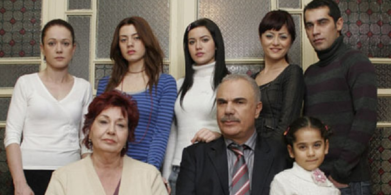 Yaprak Dökümü'nün ezeli rakipleri gerçek hayatta düşman çatlattı: Yıllar sonra bir arada
