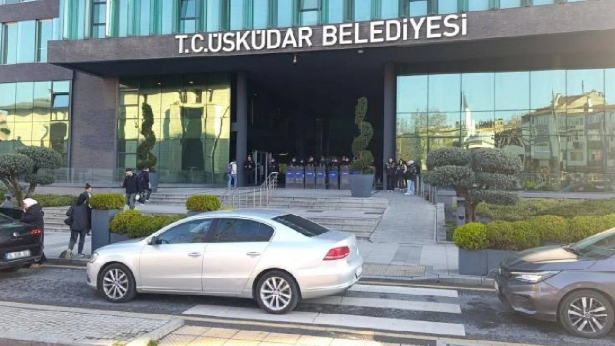 Üsküdar Belediyesi'ne 2. dalga operasyonu