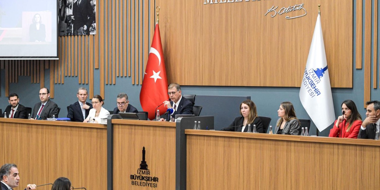 İzmir Büyükşehir Belediye Başkanı Tugay: “İzmir’in hakkını savunmaya devam edeceğiz”