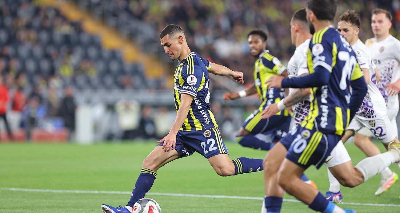 Kadıköy'de 6 gollü çılgın düello: Fenerbahçe evinde Eyüpspor ile yenişemedi