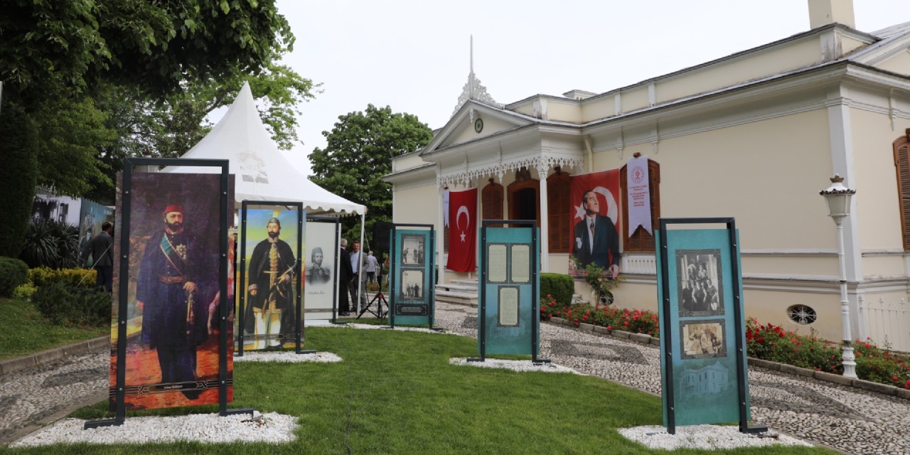 Bursa Hünkâr Köşkü’nde Tarihe Yolculuk Sergisi açıldı