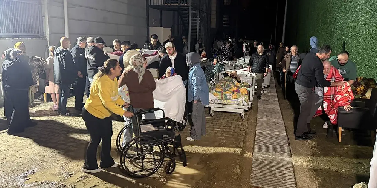 Düzce’de huzurevinde yangın: 54 yaşlı vatandaş tahliye edildi