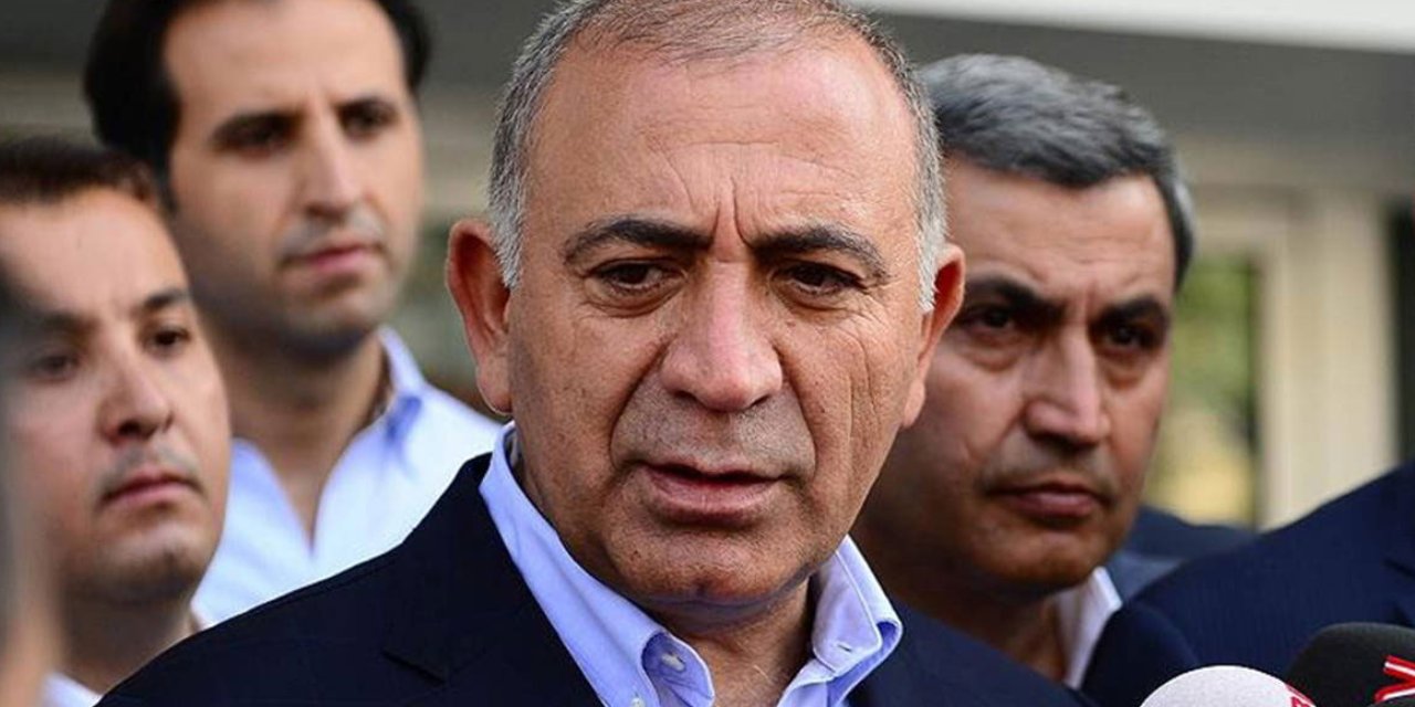 CHP'de Gürsel Tekin'in görevi sona erdi