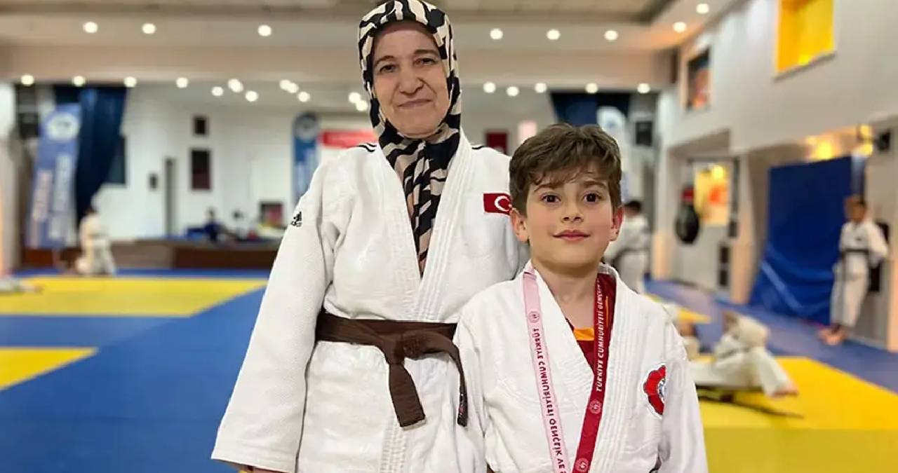 Anneannesinden ders aldı, Türkiye 3’üncüsü oldu: Emekler boşa çıkmadı