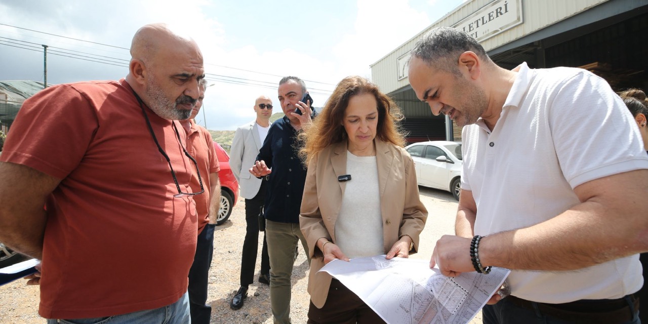 Karşıyaka Belediye Başkanı Ünsal, Örnekköy Sanayi Sitesi esnafıyla buluştu