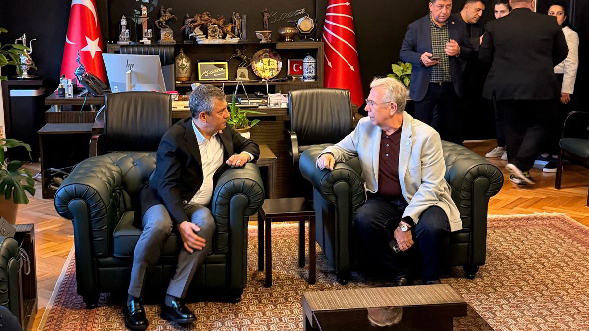 Mansur Yavaş’tan Özgür Özel’e kritik ziyaret: 100 yıllık partiye polis müdahalesi hoş olmadı