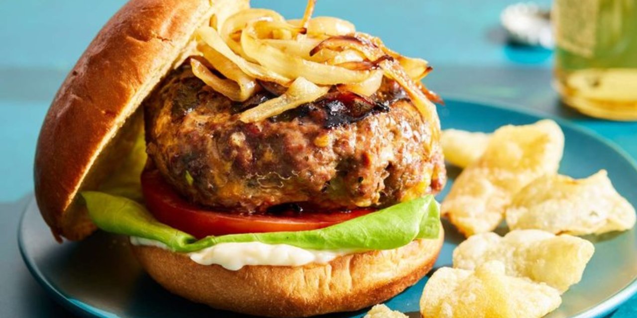 Türkiye’de de faaliyet gösteriyor: Ünlü hamburger zincirinde iflas alarmı