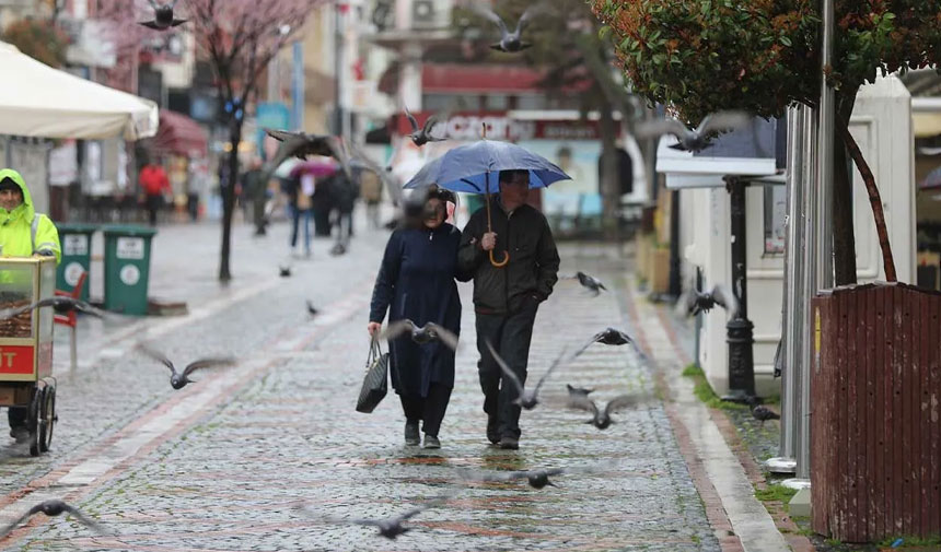 Meteoroloji saat vererek uyardı: Kuvvetli sağanak geliyor