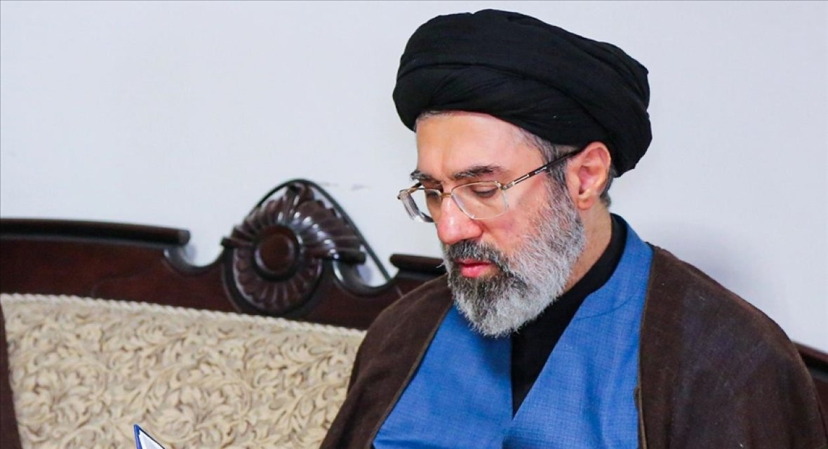 Hamaney’den ABD ve İsrail’e sert suçlama: İran’a karşı hibrit savaş yürütülüyor