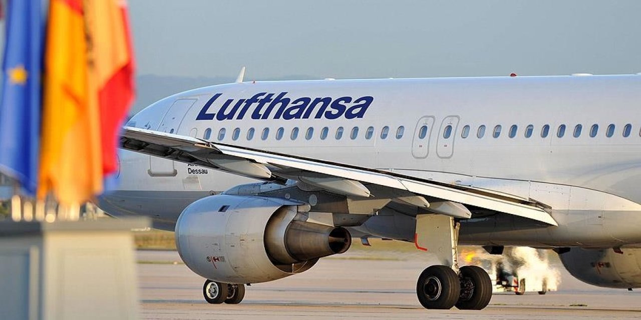 Frankfurt Havalimanı’nda korkutan kaza! Lufthansa uçağının ön takımları çöktü