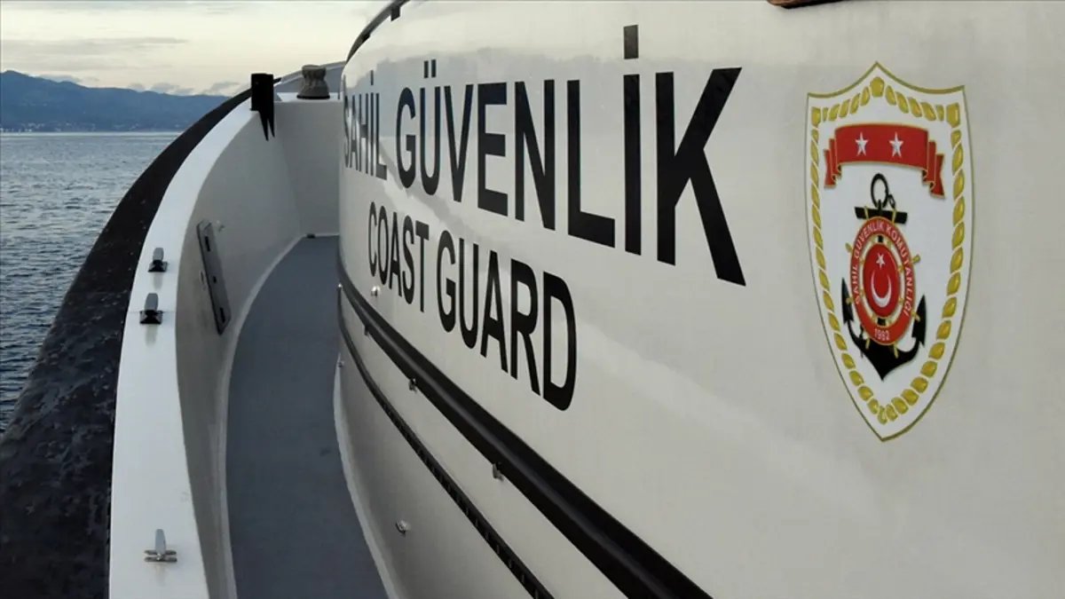 Karadeniz’de Türk teknesine saldırı: 1 balıkçı hayatını kaybetti