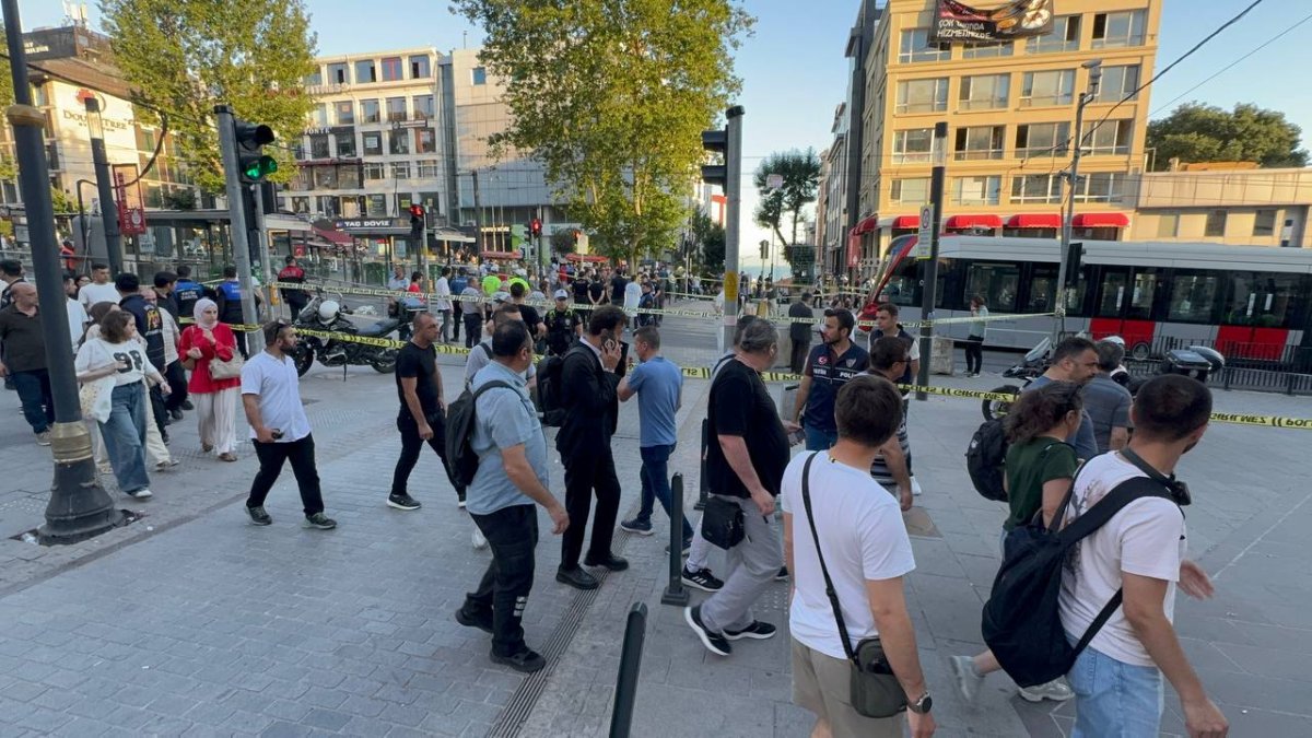 İstanbul'da feci olay: 6 yaşındaki çocuk tramvayın altında can verdi