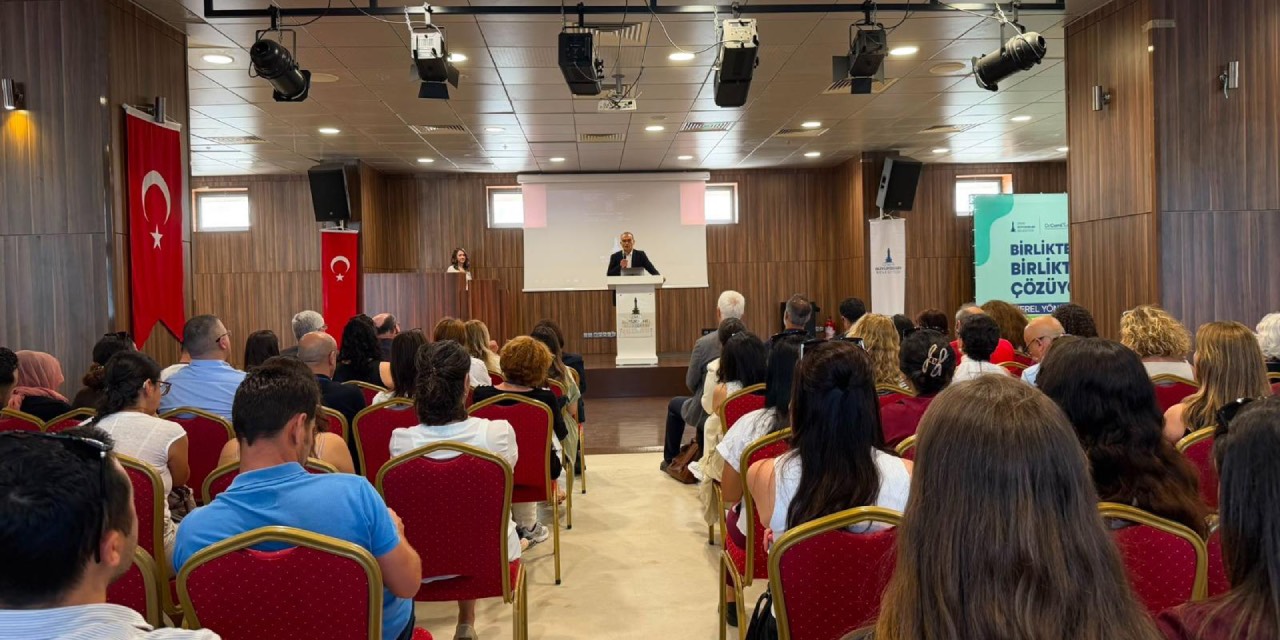 İzmir’de evde bakım hizmetleri çalıştayda ele alındı