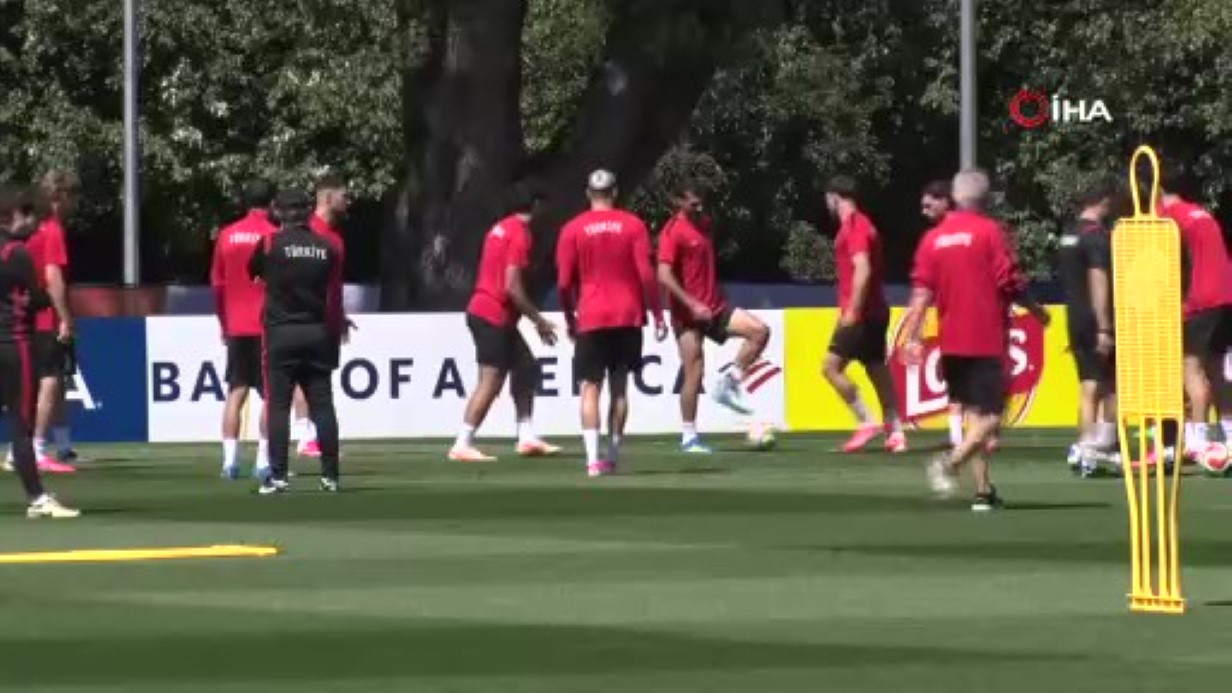 A Milli Futbol Takımı, Avustralya maçı hazırlıklarını tamamladı