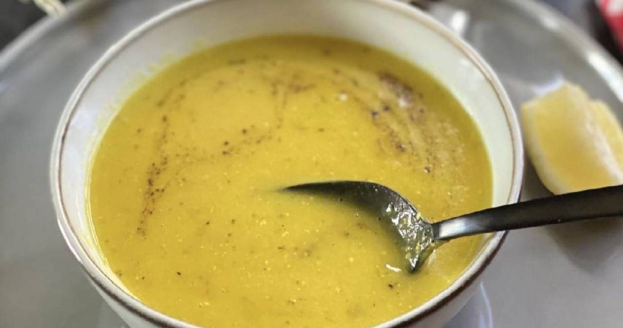 Tam ölçülü, pürüzsüz kıvamlı orijinal lokanta usulü mercimek çorbası tarifi