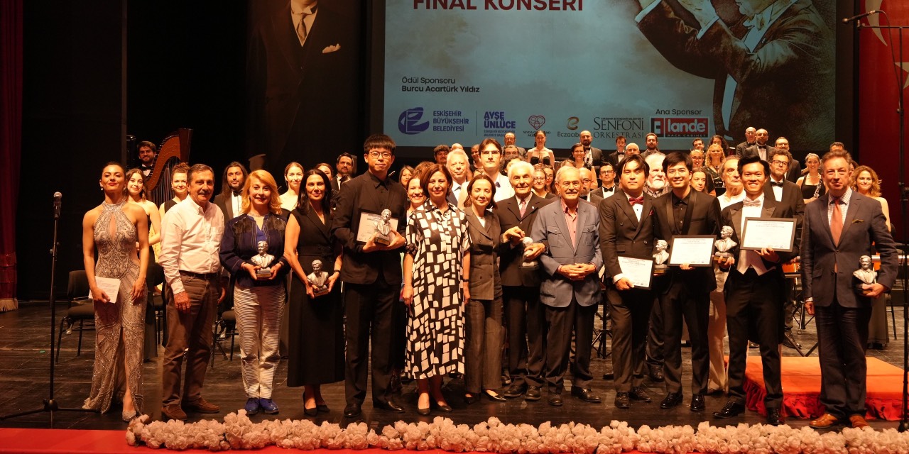 Eskişehir’de Uluslararası Gürer Aykal Orkestra Şefliği Yarışması’nda ödüller sahiplerini buldu