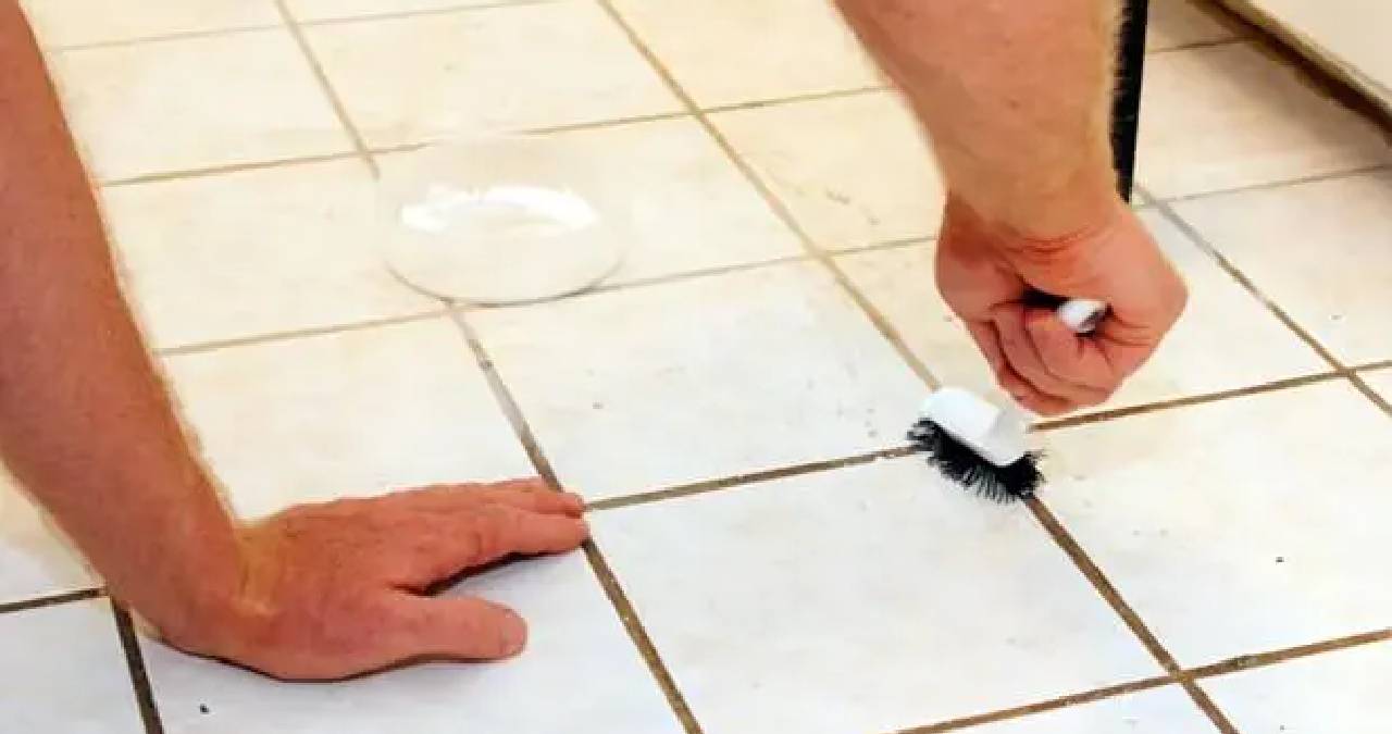 Kararan derz aralarına son! Yalnızca 3 malzemeyle anında bembeyaz olacak