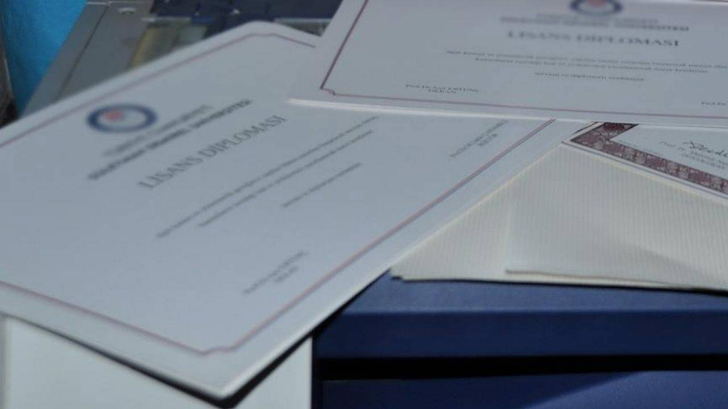 Danıştay’dan sahte diploma kararı: 419 öğrencinin kaydı iptal edildi