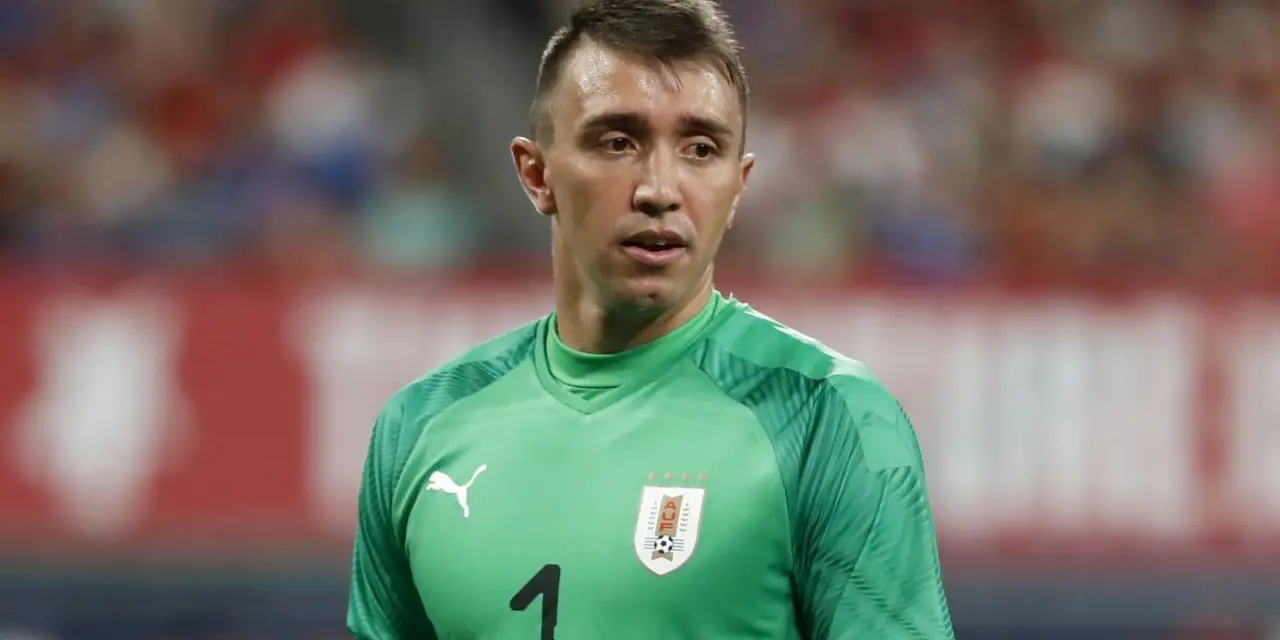 Fernando Muslera, Dünya Kupası'nda kırdığı rekorlarla geceye damga vurdu