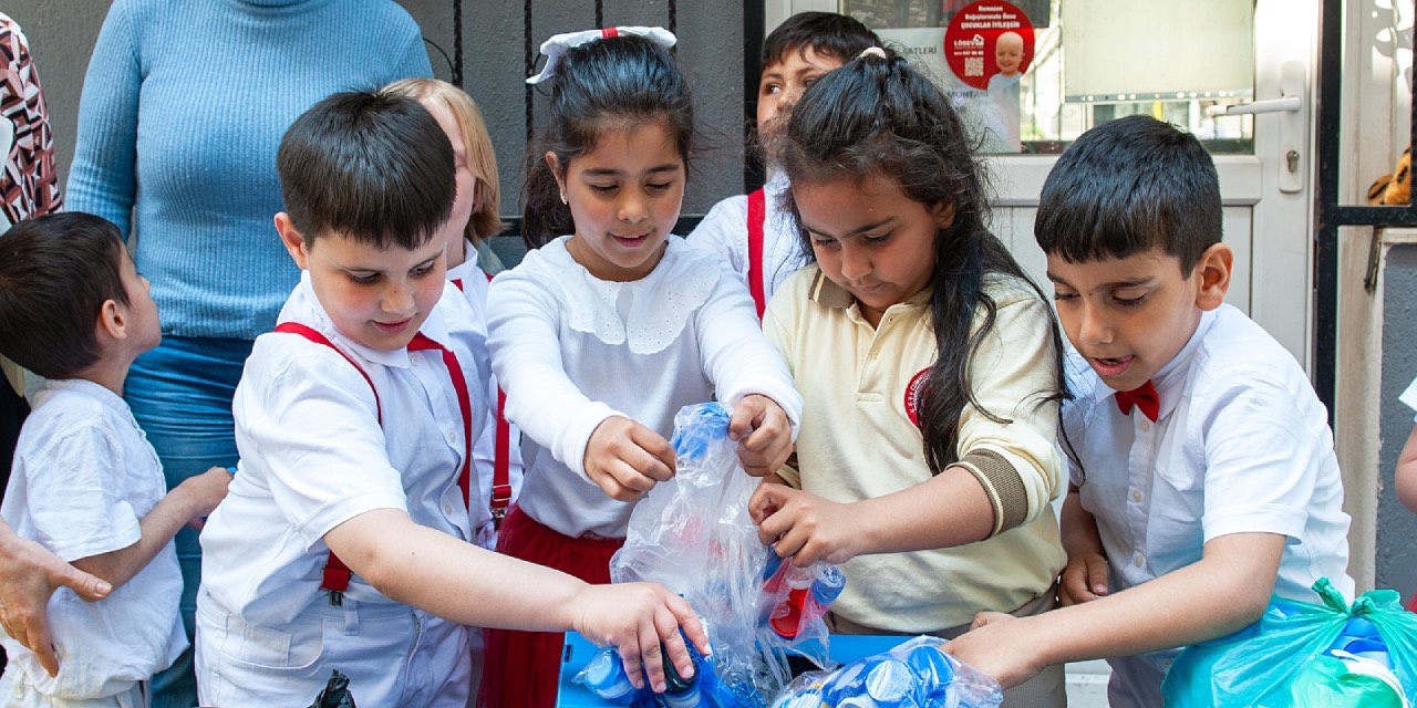 Mavi kapak kampanyasıyla Karşıyaka’da örnek dayanışma