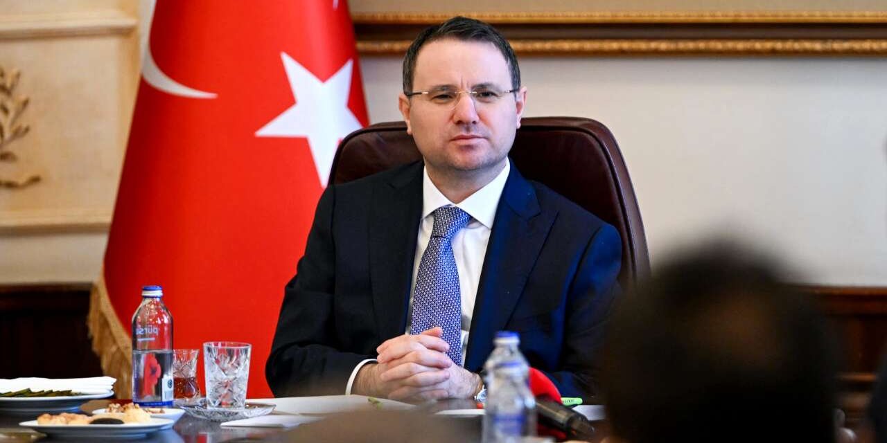 Kabine sonrası flaş açıklamalar! Bakan Gürlek o iddialara yanıt verdi: "Görevimizi yaptık"