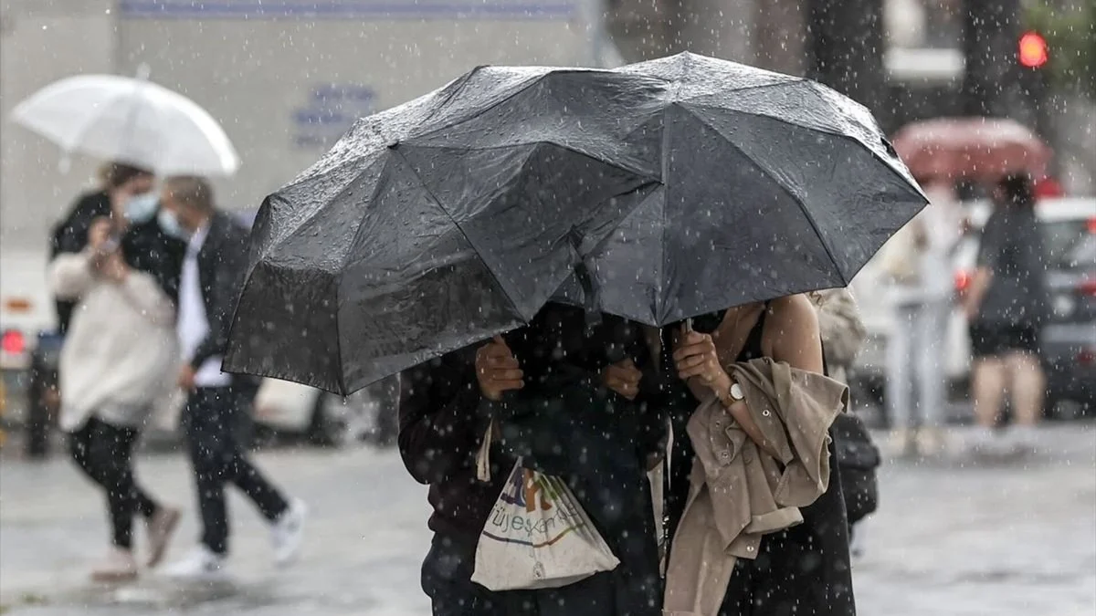 Meteoroloji'den çok sayıda kente uyarı: Gök gürültülü sağanak ve kuvvetli rüzgar bekleniyor